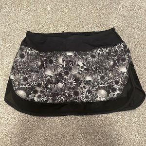 Lululemon floral skirt